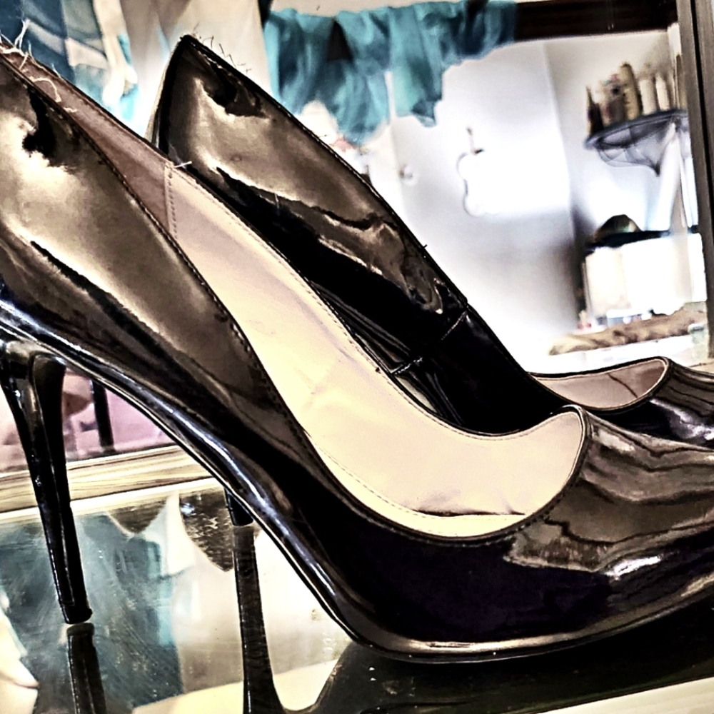 Women's Size 10 Black Patent Leather Stilleto Heels